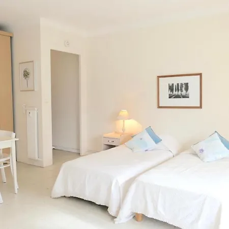Spacious Near The - 2313 Κάννες