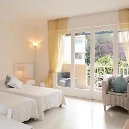 Apartment Spacious Near The - 2313 *